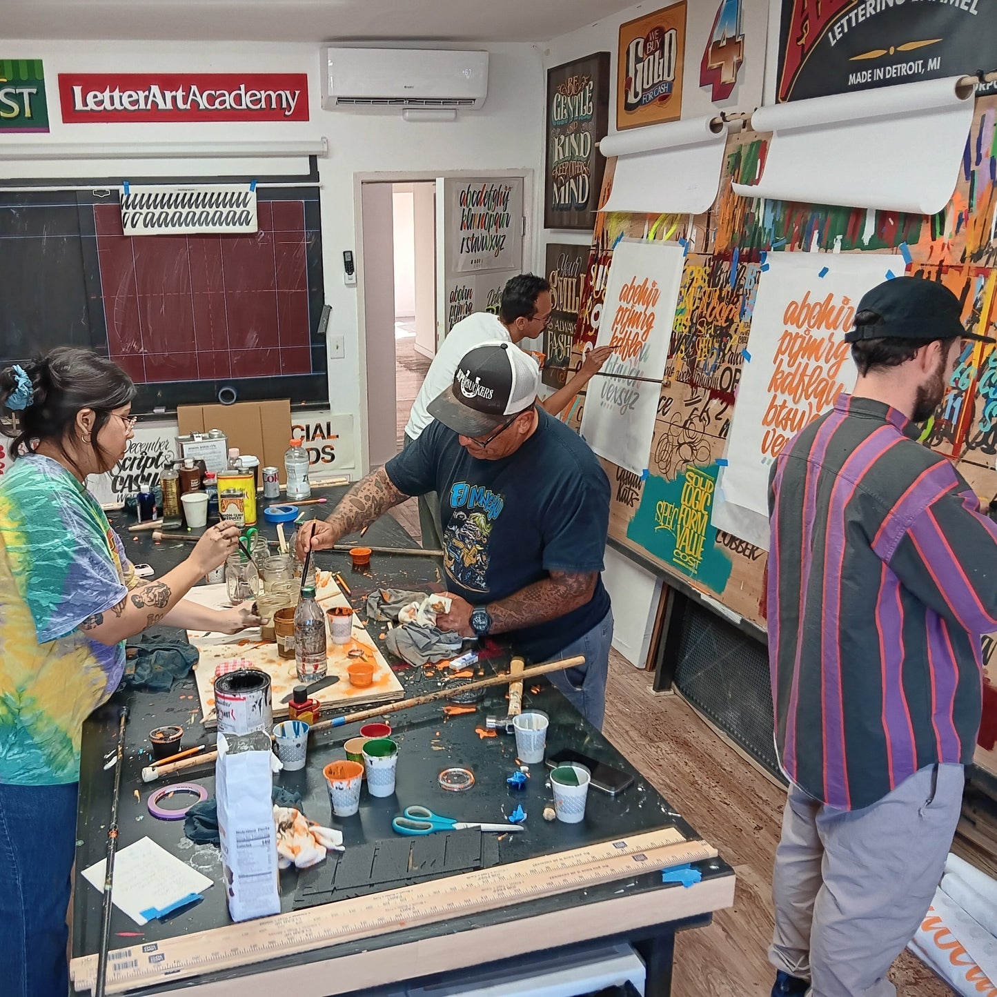 Signpainting Workshop. December 6th-7th. Script and Casual.