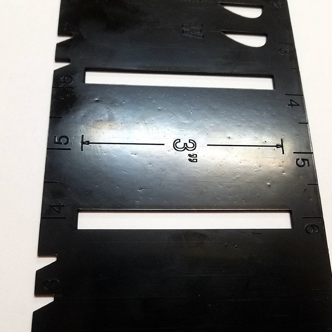 LetterMate Upright - John King Letter Art